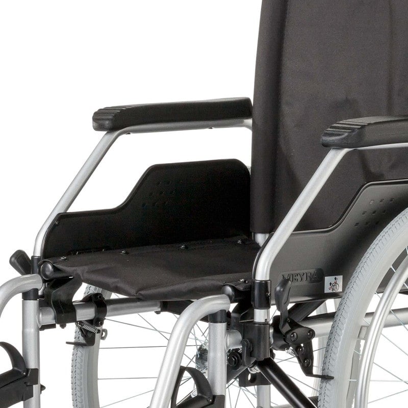 BUDGET 9.050 Folding Wheelchair
