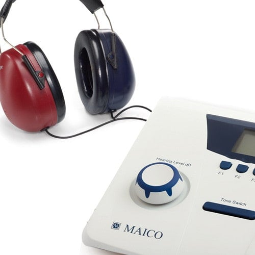 Audiometer Maico MA25 with patient response switch, AC adaptor and software