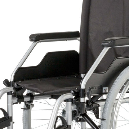 BUDGET 9.050 Folding Wheelchair